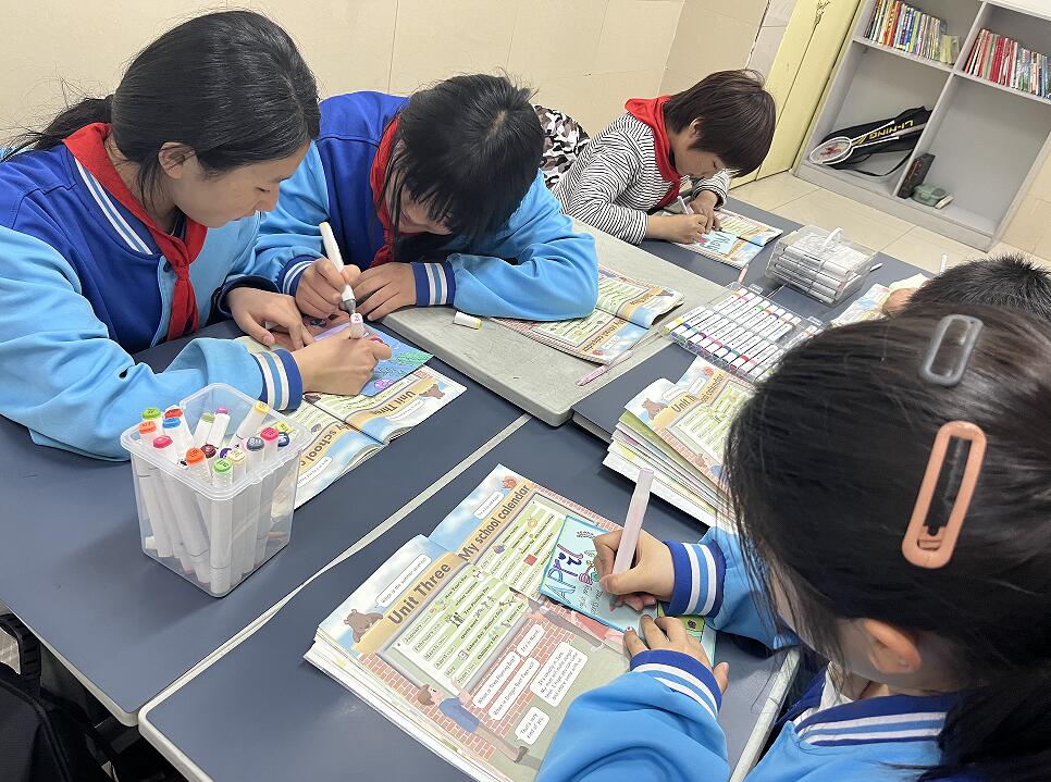 以趣味作業(yè)，行“雙減”賦能——英語(yǔ)組創(chuàng)意…